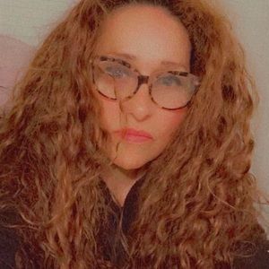 Meet your Posher, Yolanda